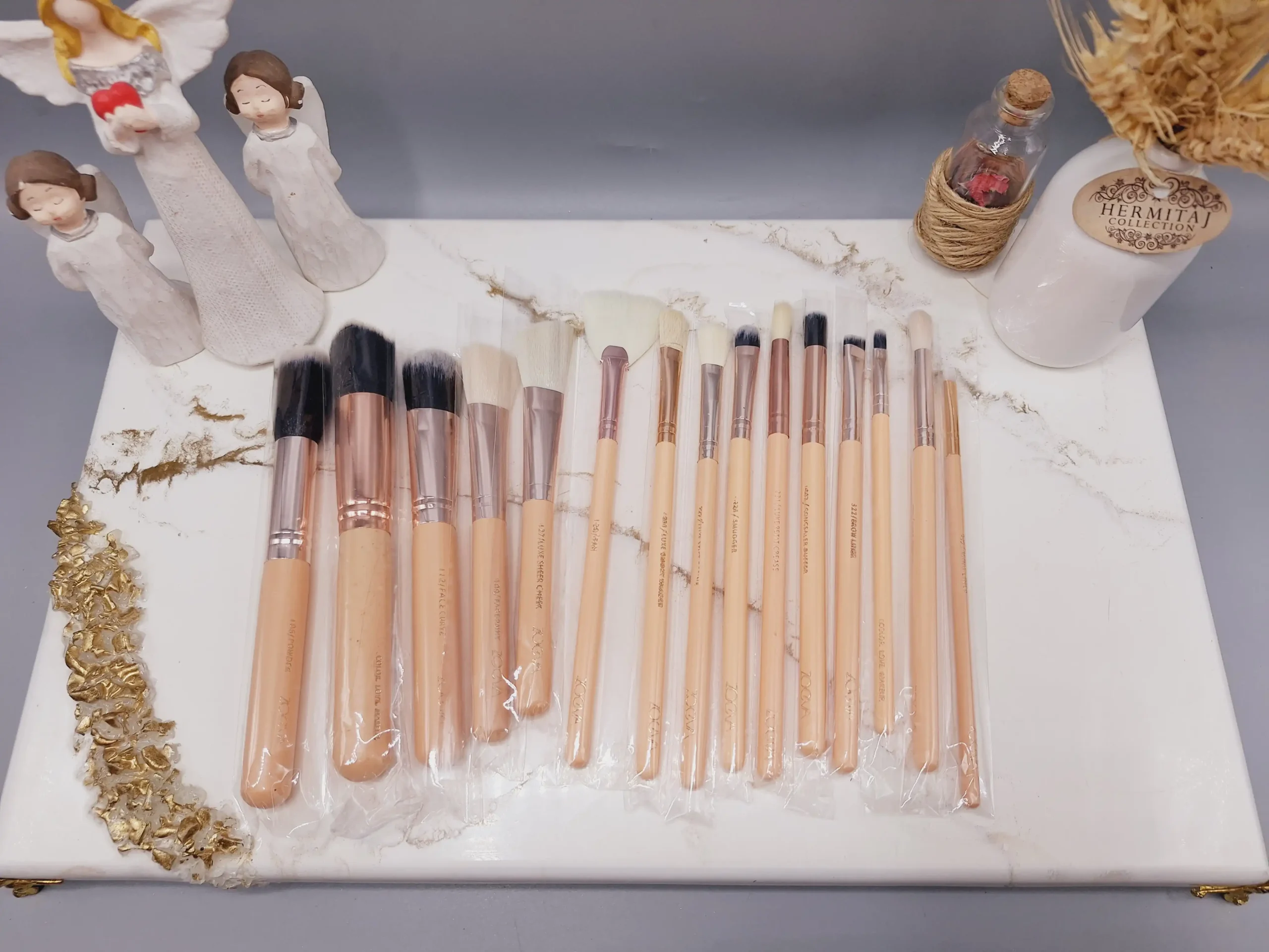 20250731060652488-thumbnail ست براش مشکی اصل 15 عددی لاکچری زووا با کیف چرمی ZOEVA ( رنگ کالباسی) - Image 1