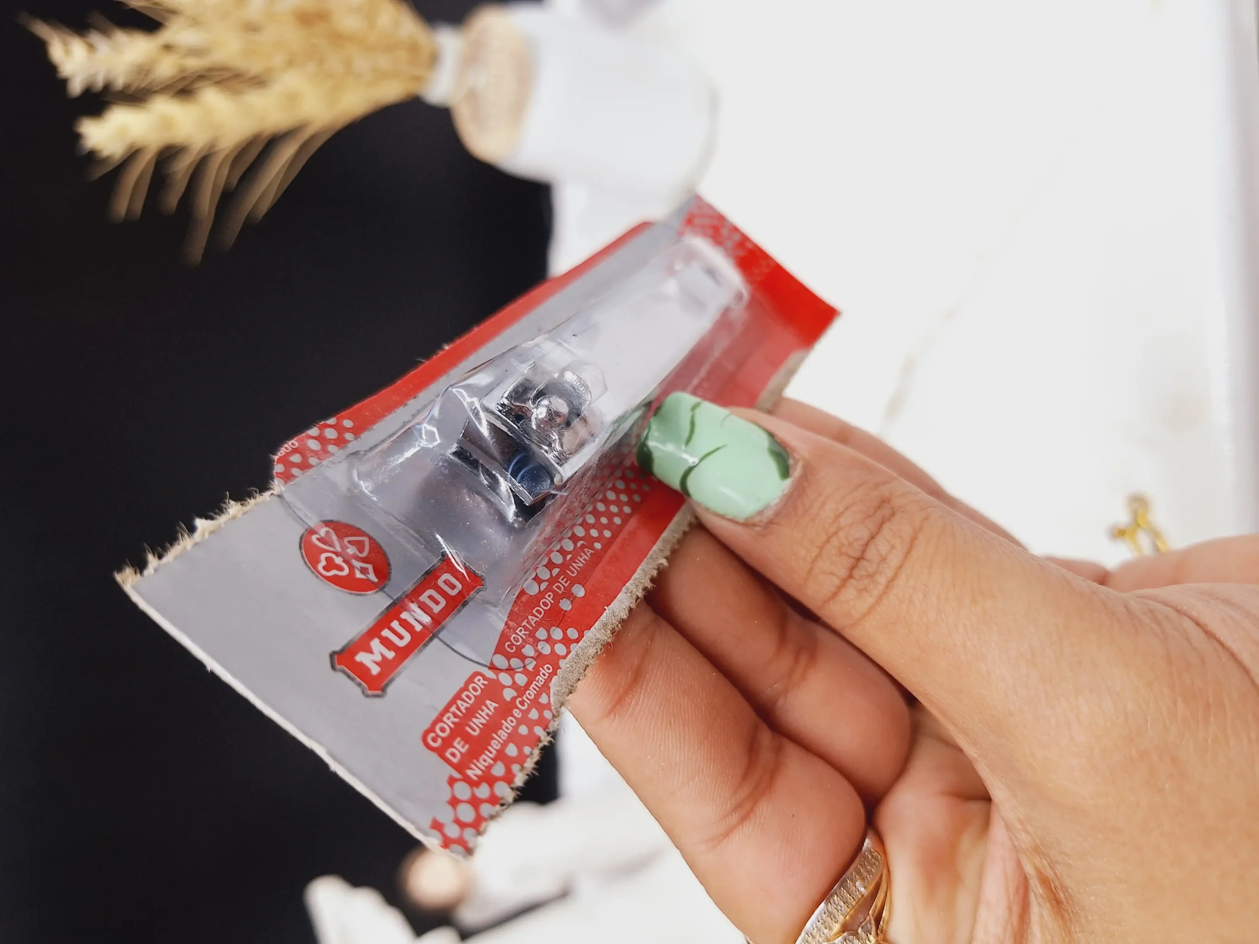 20250731045219042-thumbnail ناخن گیر با کیفیت ساده استیل همراه با سوهان برند MUNDO - Image 1