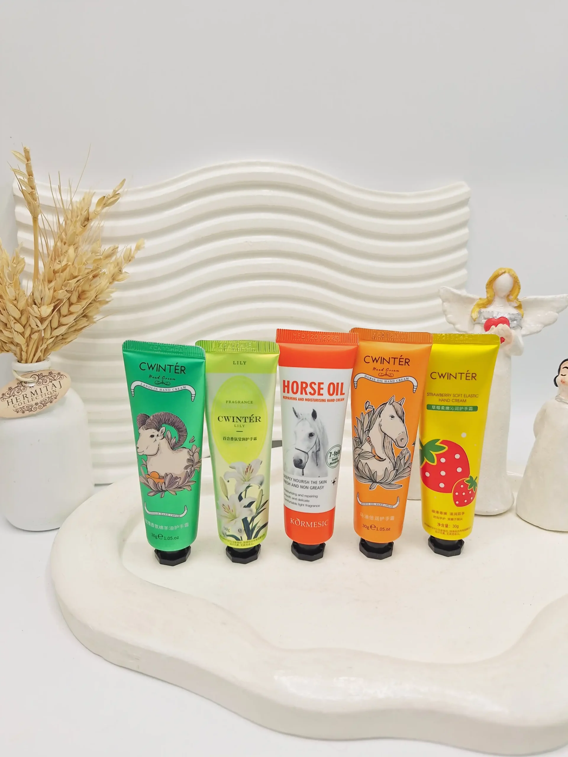 20251210022946457-thumbnail کرم دست تکی آبرسان خوشبو برند CWINTER - Image 1