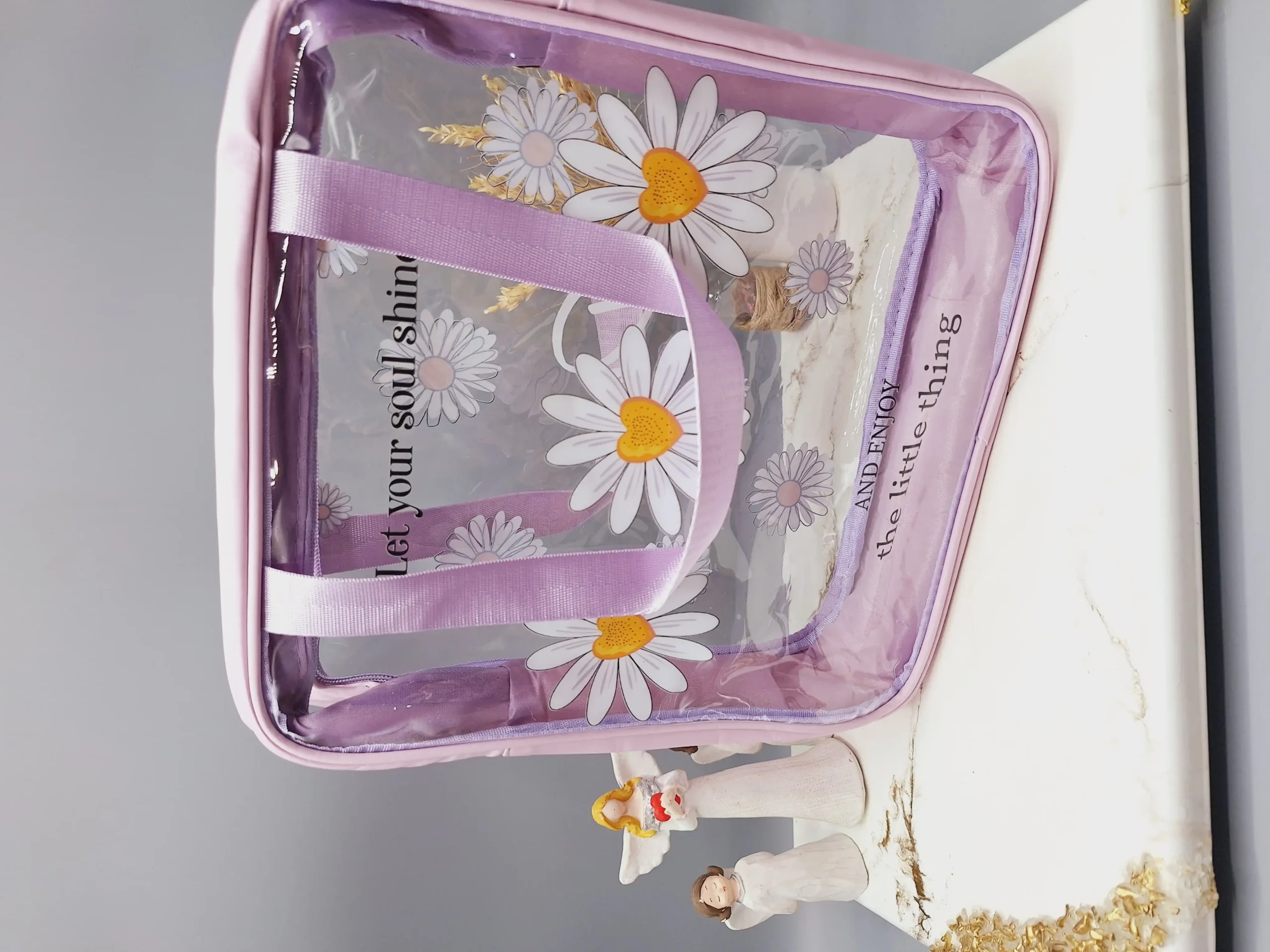 20250731060333277-thumbnail کیف آرایشی سایز بزرگ بابونه رنگی ( مربعی ) - Image 1