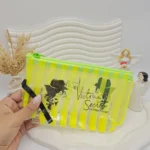 کیف لوازم آرایشی برند ویکتوریا سیکرت مدل طلقی