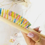 برس مو بامبو چوبی دندانه رنگی