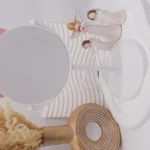 آینه گرد رومیزی مدل استند جواهرات طرح گربه رنگ سفید