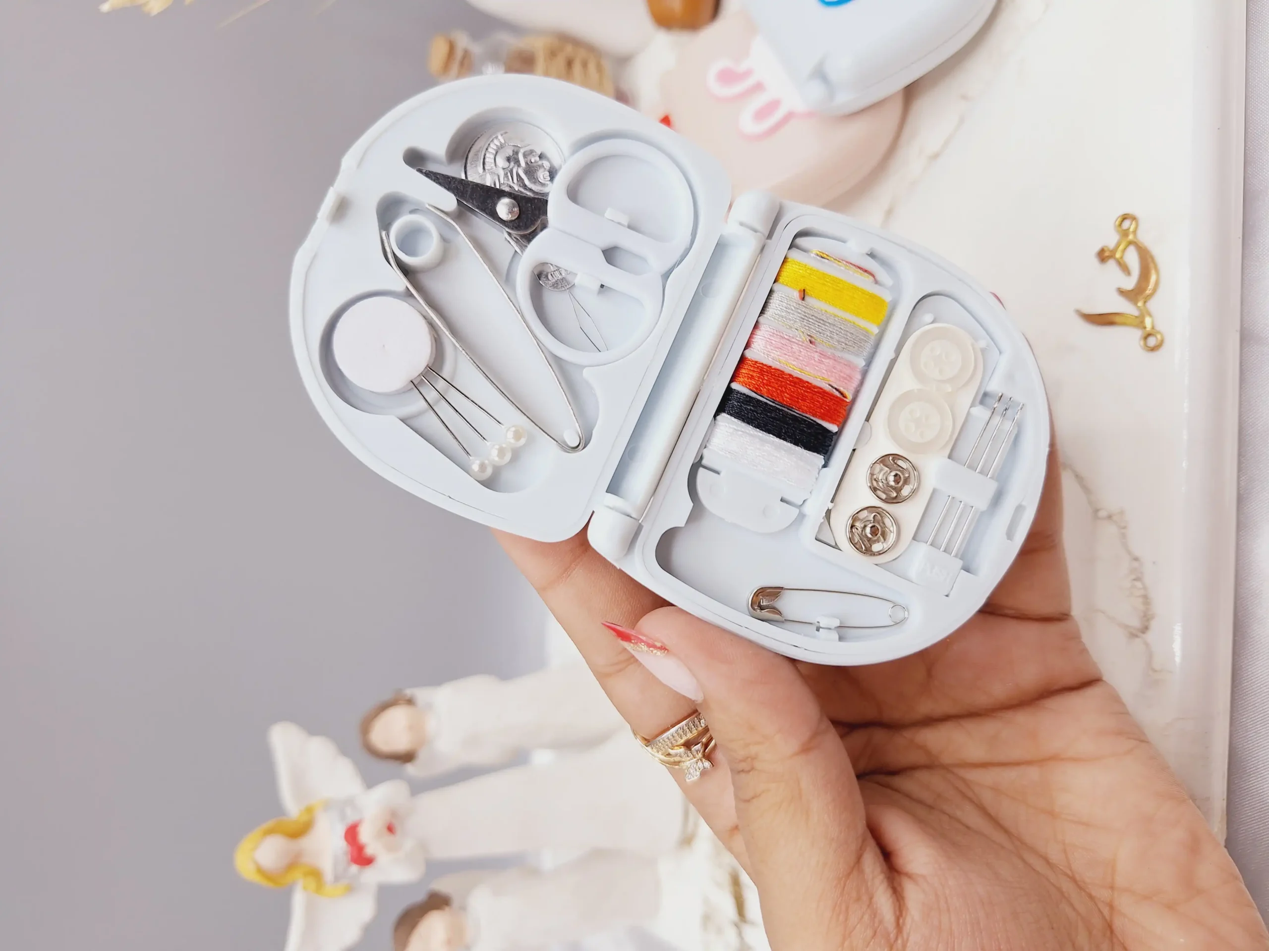 20250731051509116-thumbnail جعبه ابزار کیت خیاطی مدل مسافرتی طرح فانتزی - Image 1