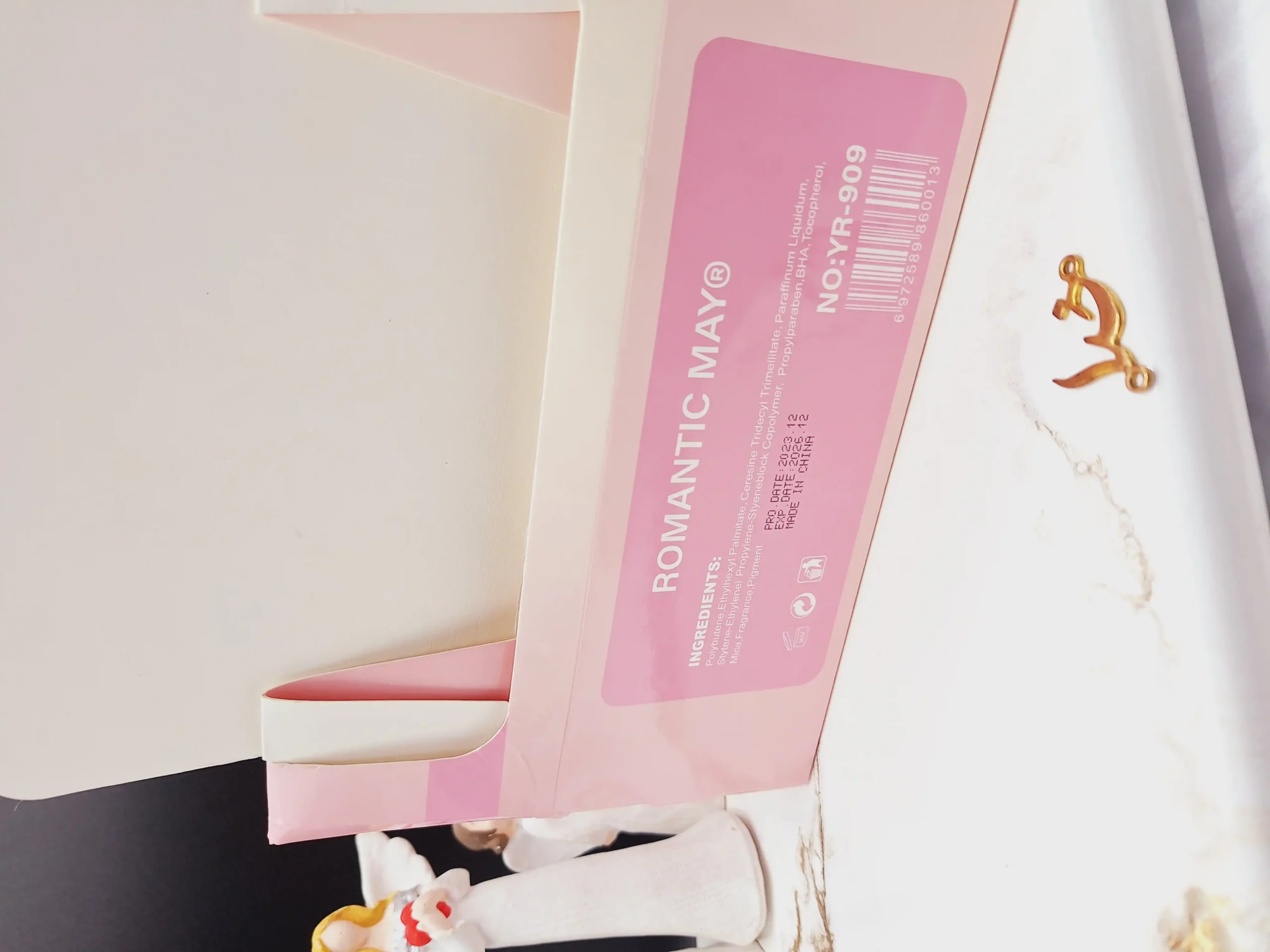 20250731045612711-thumbnail رژ گونه پد دار مایع برند ROMANTIC MAY کد YR-909 - Image 1