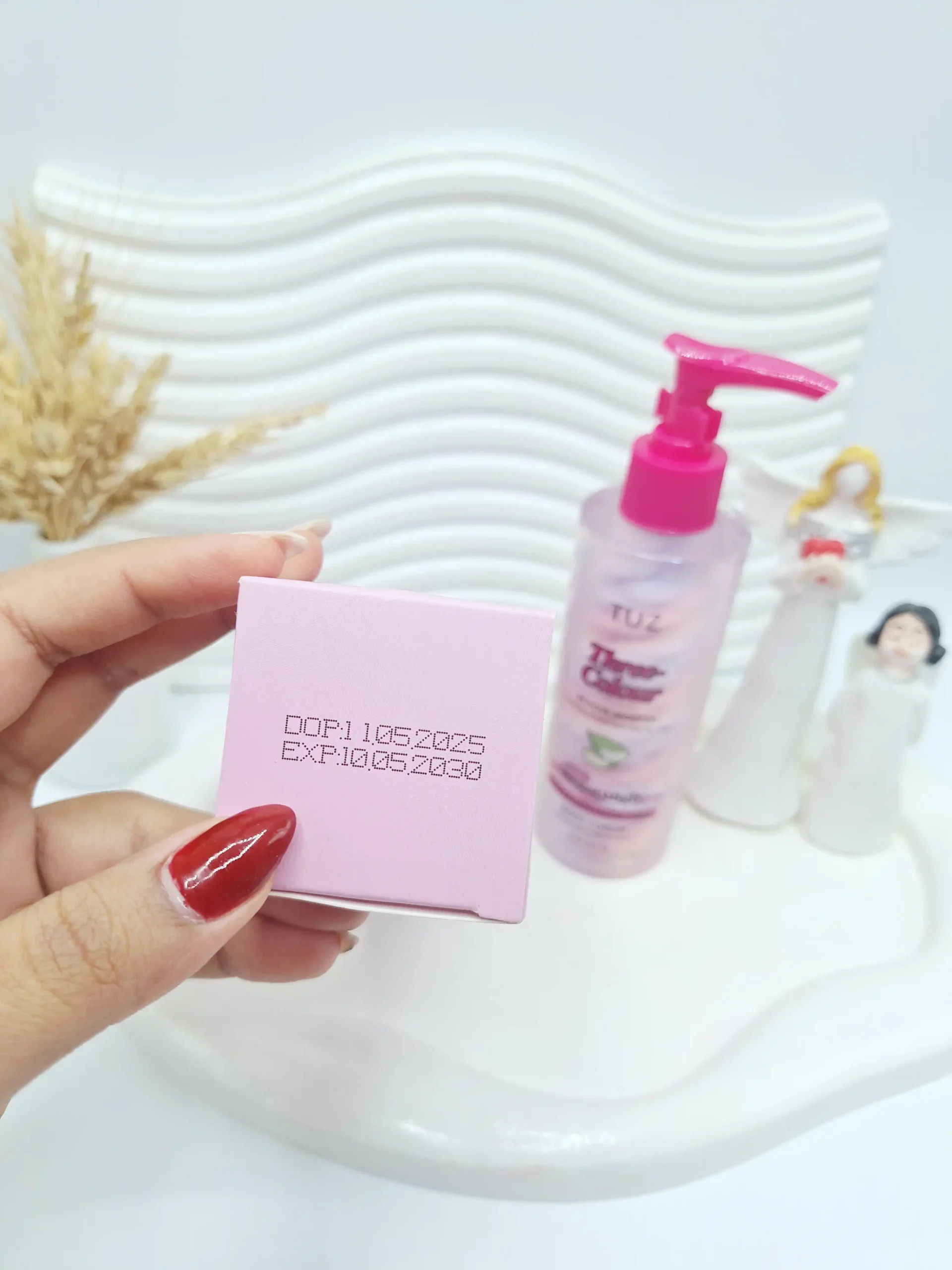 20251224140022136-thumbnail لوسیون بدن 3 رنگ کلاژن + آلوئه ورا با رطوبت 24 ساعته مناسب پوست خشک برند TUZ کد 7713 - Image 1