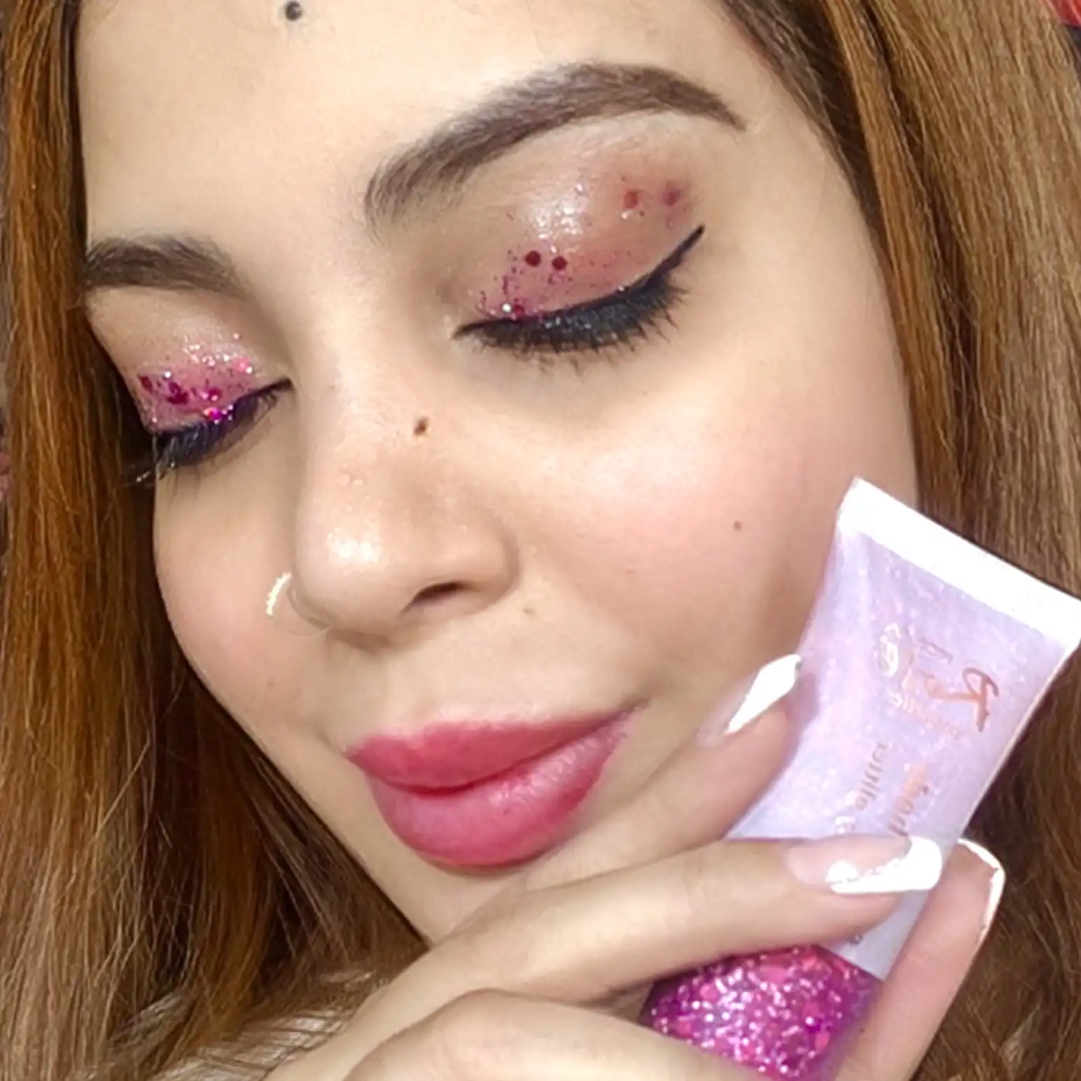 20250731063012248-thumbnail گلیتر تیوپی ترند مناسب چشم مو و بدن برند LADY FLOR کد G003 - Image 1