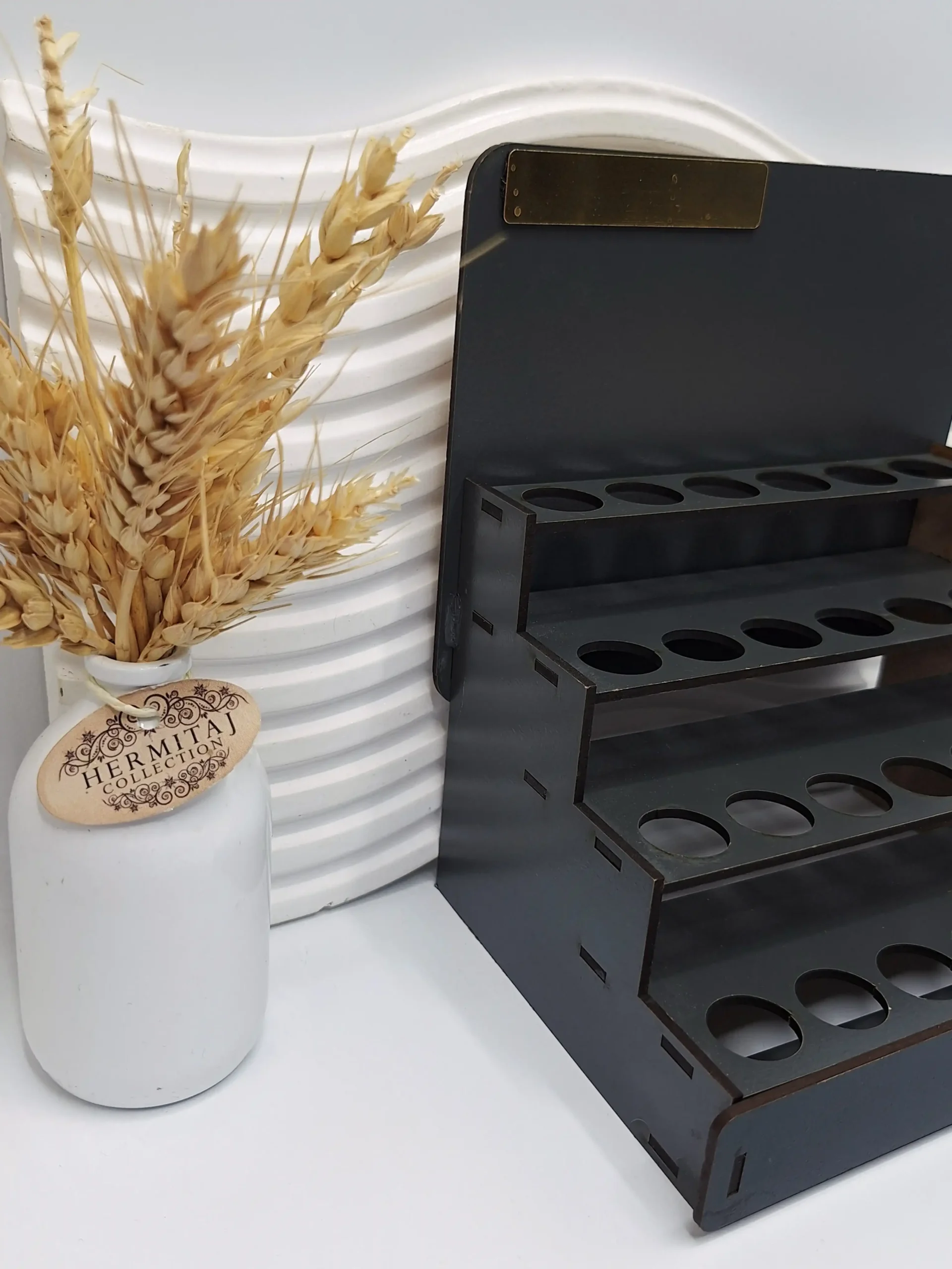 20251203105322314-thumbnail استند رو میزی چوبی مناسب عطر (رنگ طوسی) - Image 1