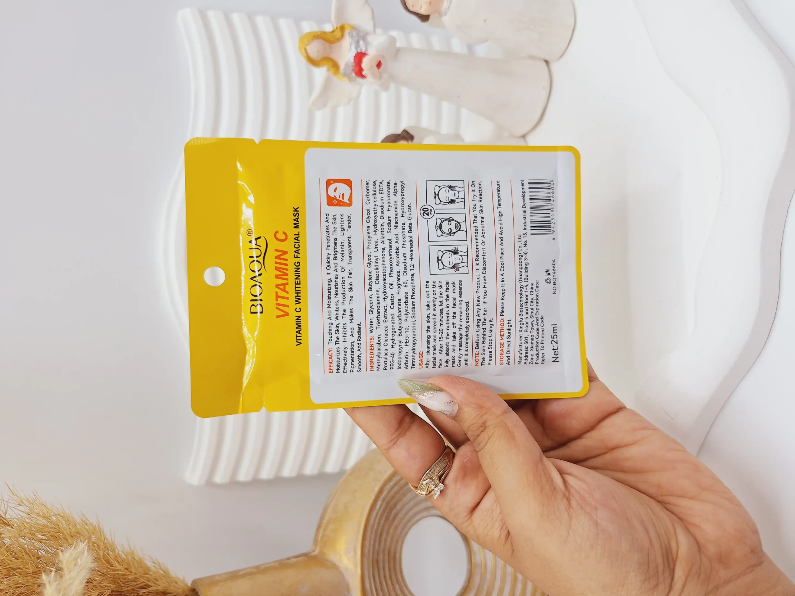 20250731062901774-thumbnail ماسک ورقه ای سفیده کننده کپسولی اسانس ویتامین سی با مرطوب کنندگی 24 ساعته کد 6604 - Image 1