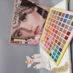 پالت سایه میکاپ دارای همه طیف رنگی زیبا برند Via letvas کد 2338