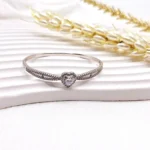 دستبند پینترستی طرح قلب نقره ای نگین دار استیل رنگ ثابت