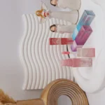 برق لب مات و حرارتی رنگی برند مجیک مناسب رفع خشکی و تغدیه کننده لب کد 7505