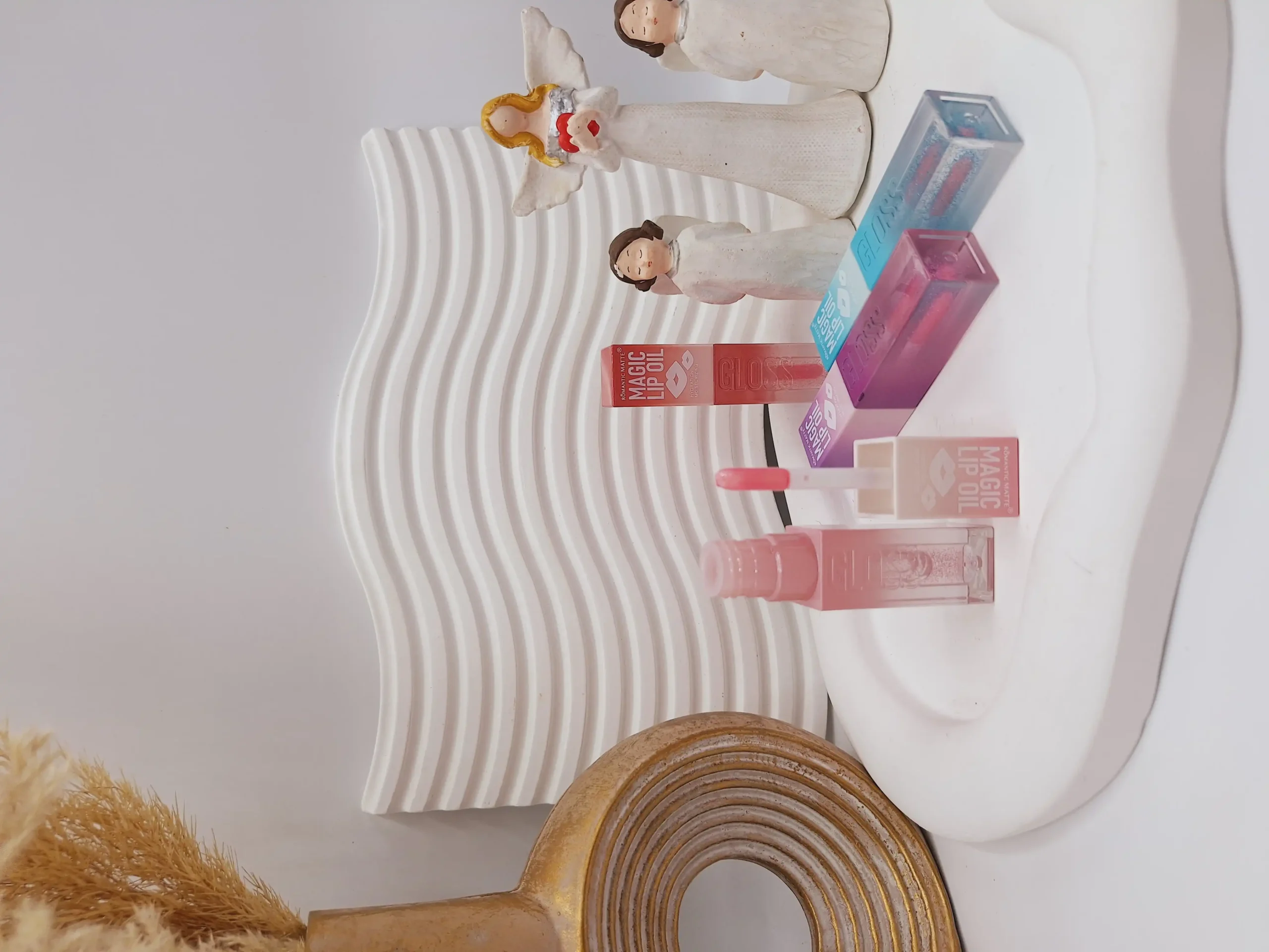 20250731062901349-thumbnail برق لب مات و حرارتی رنگی برند مجیک مناسب رفع خشکی و تغدیه کننده لب کد 7505 - Image 1