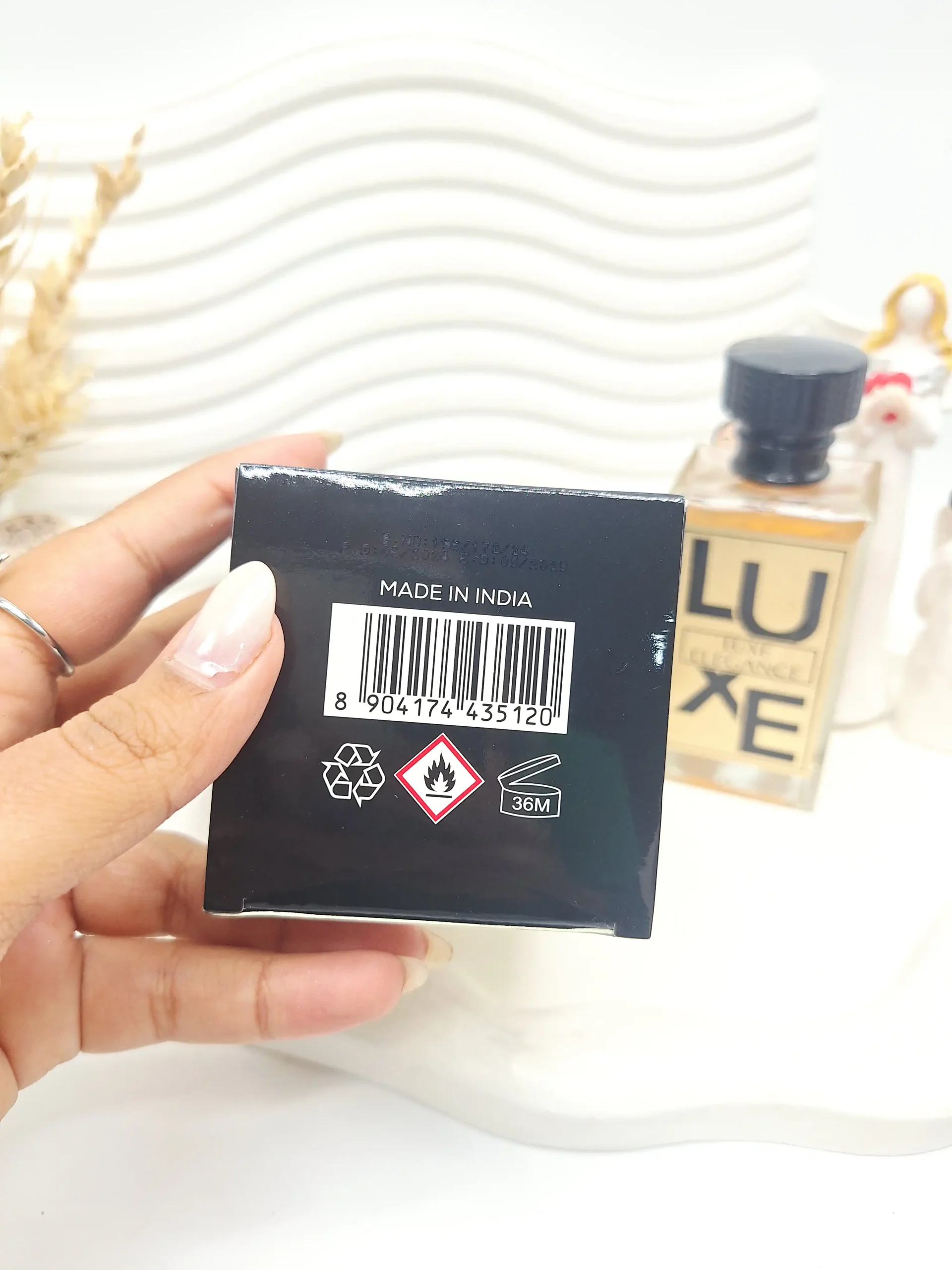 20251126092519304-thumbnail ادکلن LUNE ELEGANCE حجم 100 میل امارات کد 5120 - Image 1