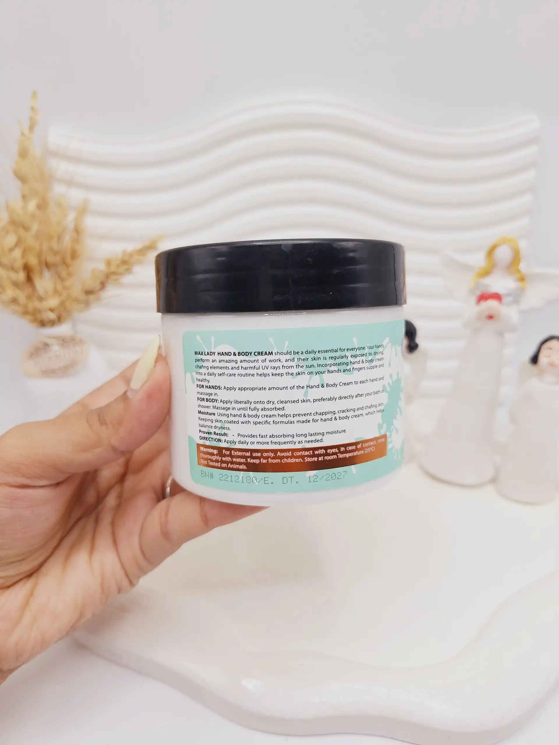 20251102002533221-thumbnail کرم سفید کننده دست و صورت شیر الاغ مکس لیدی کد 3853 - Image 1