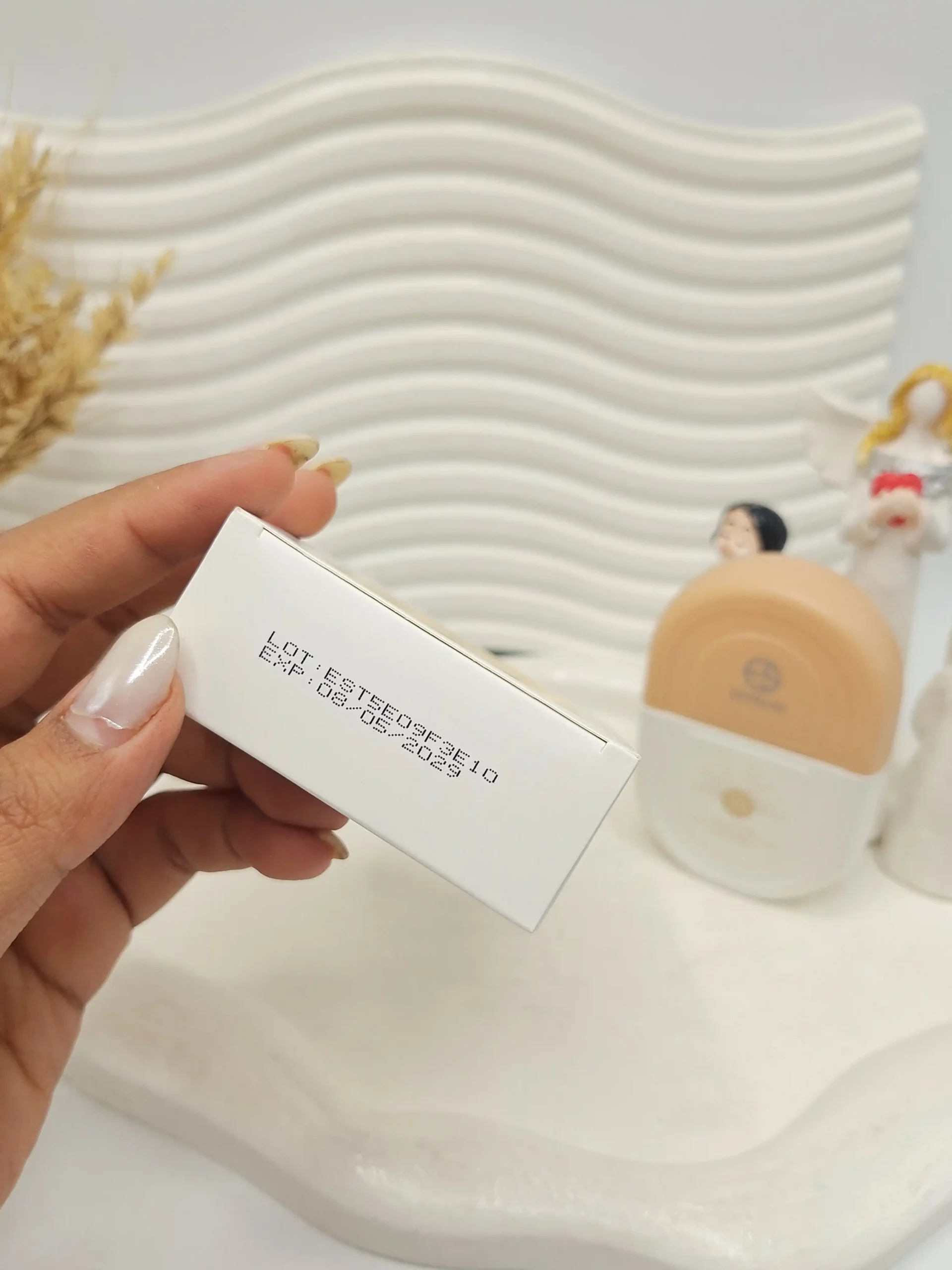 20251204230133653-thumbnail کرم ضد آفتاب استیلن رنگی 50 میل spf70 اصلی کد 4589 (کارتن نارنجی) - Image 1