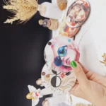 آینه چوبی دایره ای مدل دخترانه طرح سوم