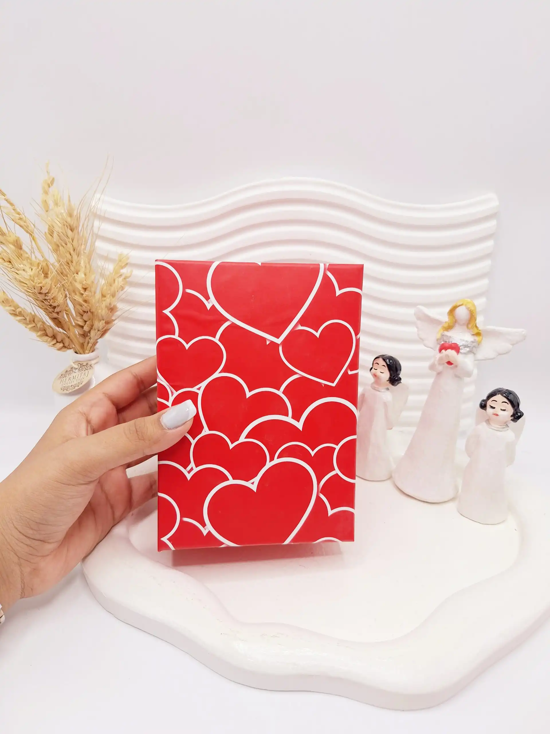 20250829203547798-thumbnail باکس کوچیک مستطیلی طرح قلبی - Image 1