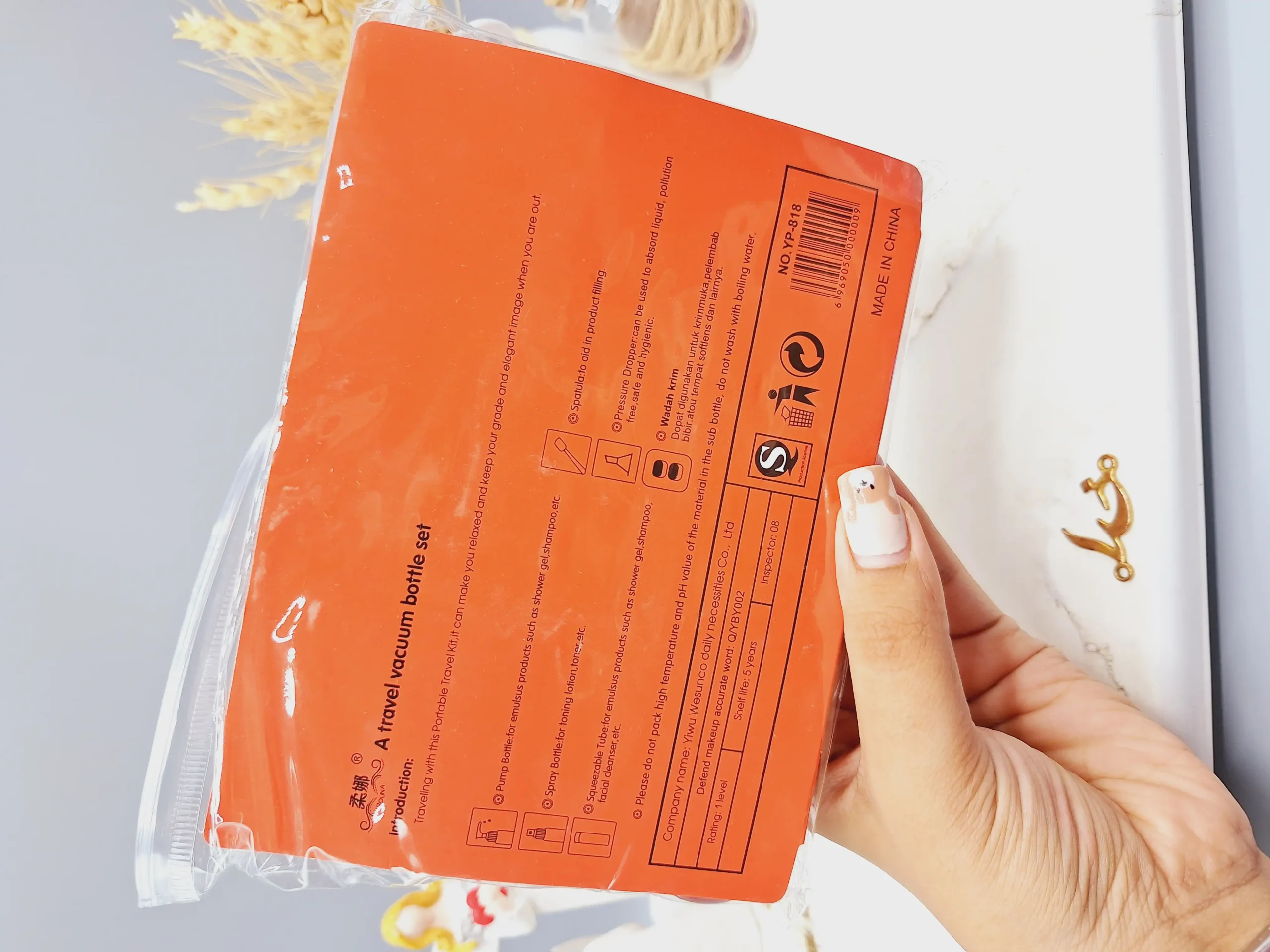 20250731052850375-thumbnail پک مسافرتی آرایشی 7 تکه کاربردی کد 818 - Image 1