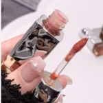 لیپ گلاس خیس پرطرفدار برند Gege beae کد 7697 (کارتن سفید)