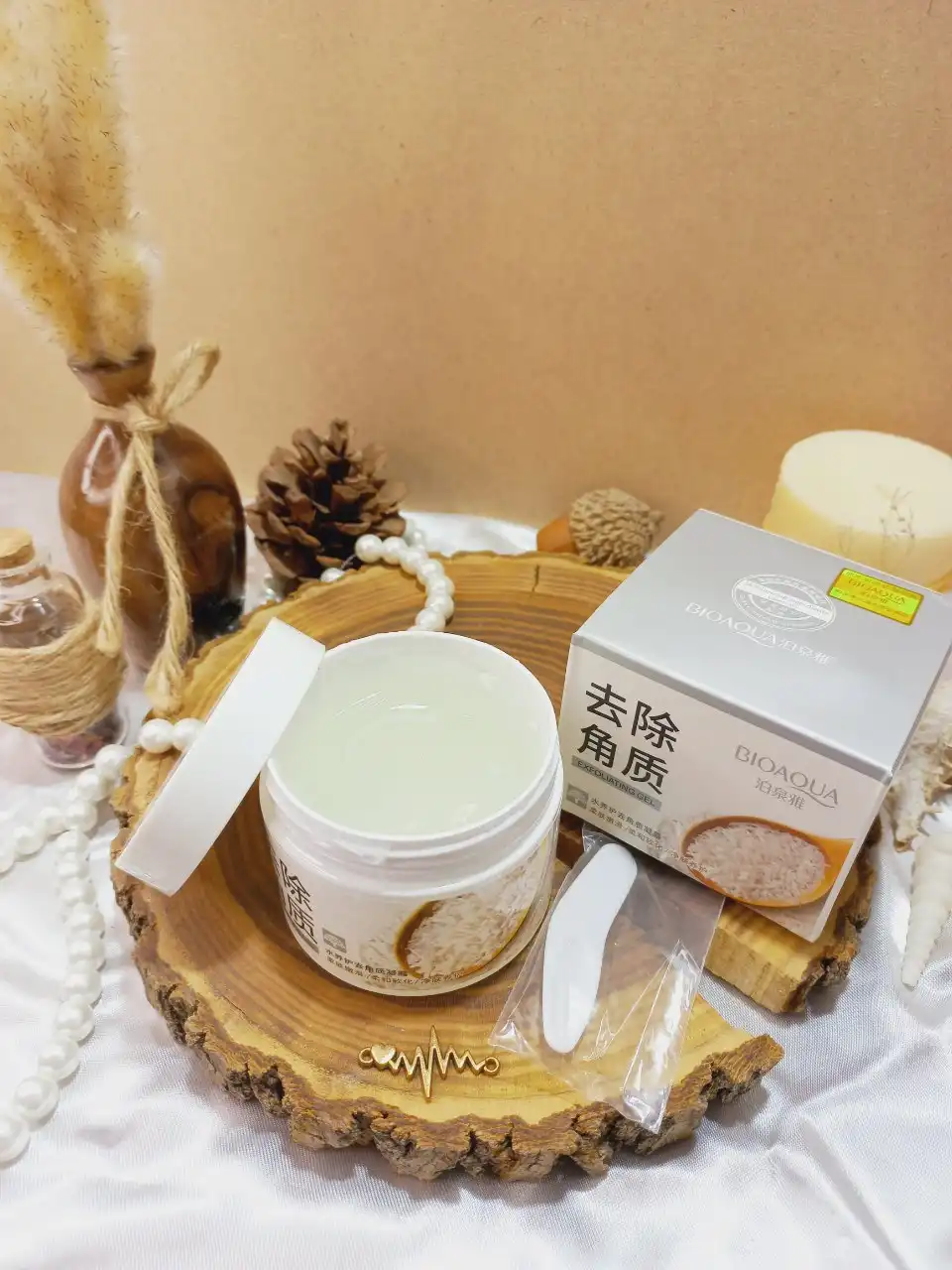 20250731040224219-thumbnail اسکراب برنج لایه بردار قوی و روشن کننده بیوآکوا BIOAQUA کد BQY7519 - Image 1