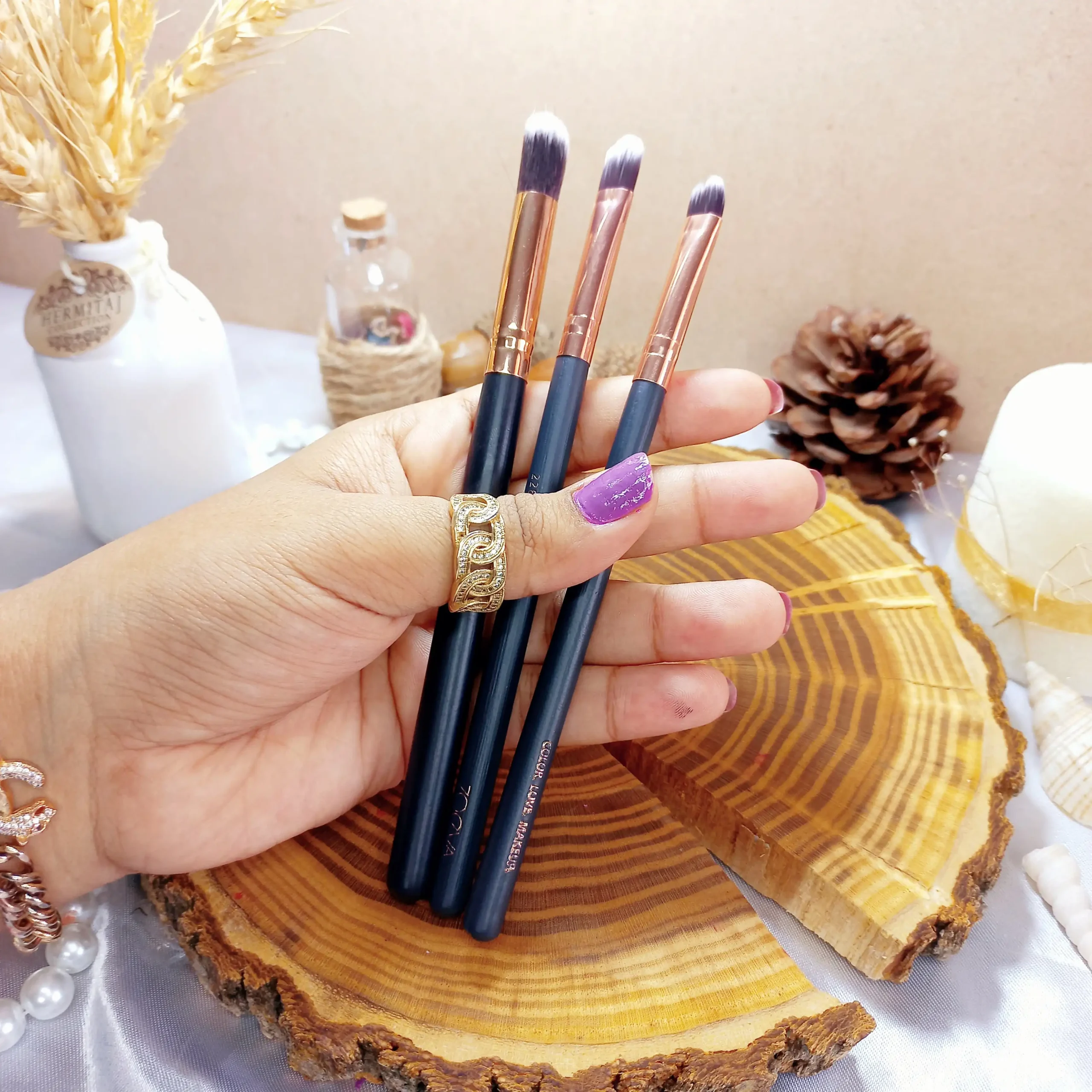 20250731025513833-thumbnail ست براش مشکی اصل 15 عددی لاکچری زووا با کیف چرمی ZOEVA (کیف قهوه ای تیره ) - Image 1