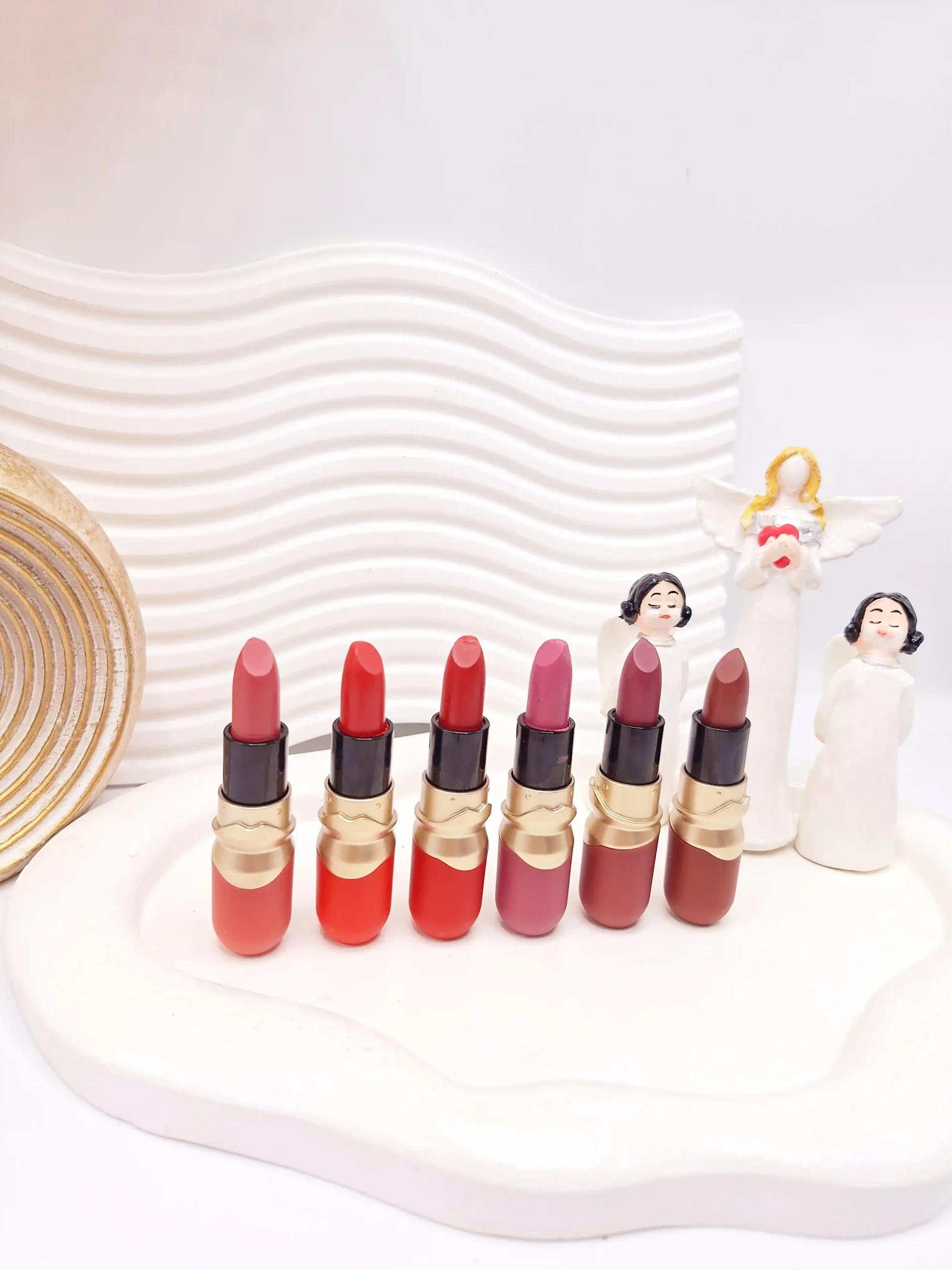 20250731063627043-thumbnail پک 6 تایی رژ لب جامد پوکه ای طرح لب برند LOVÉ RAIN کد NO:LR-LS2015 - Image 1