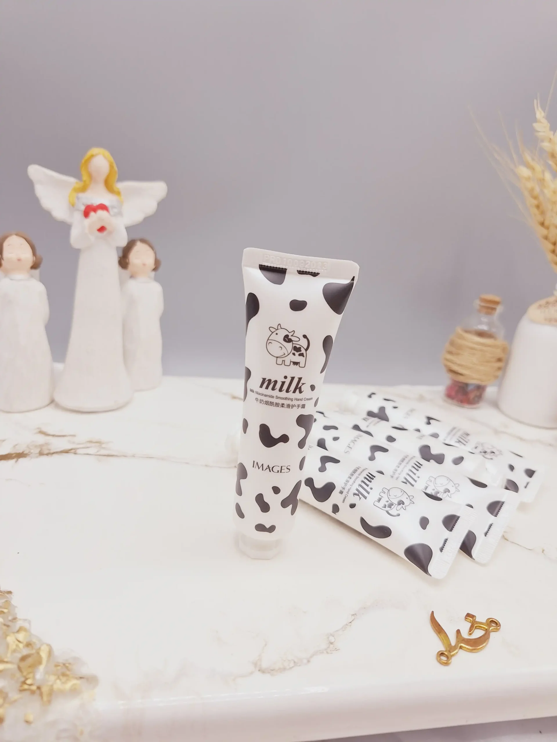 20250731045858096-thumbnail کرم مرطوب کننده شیر گاو ایمیجز IMAGES کد XXM14109 - Image 1