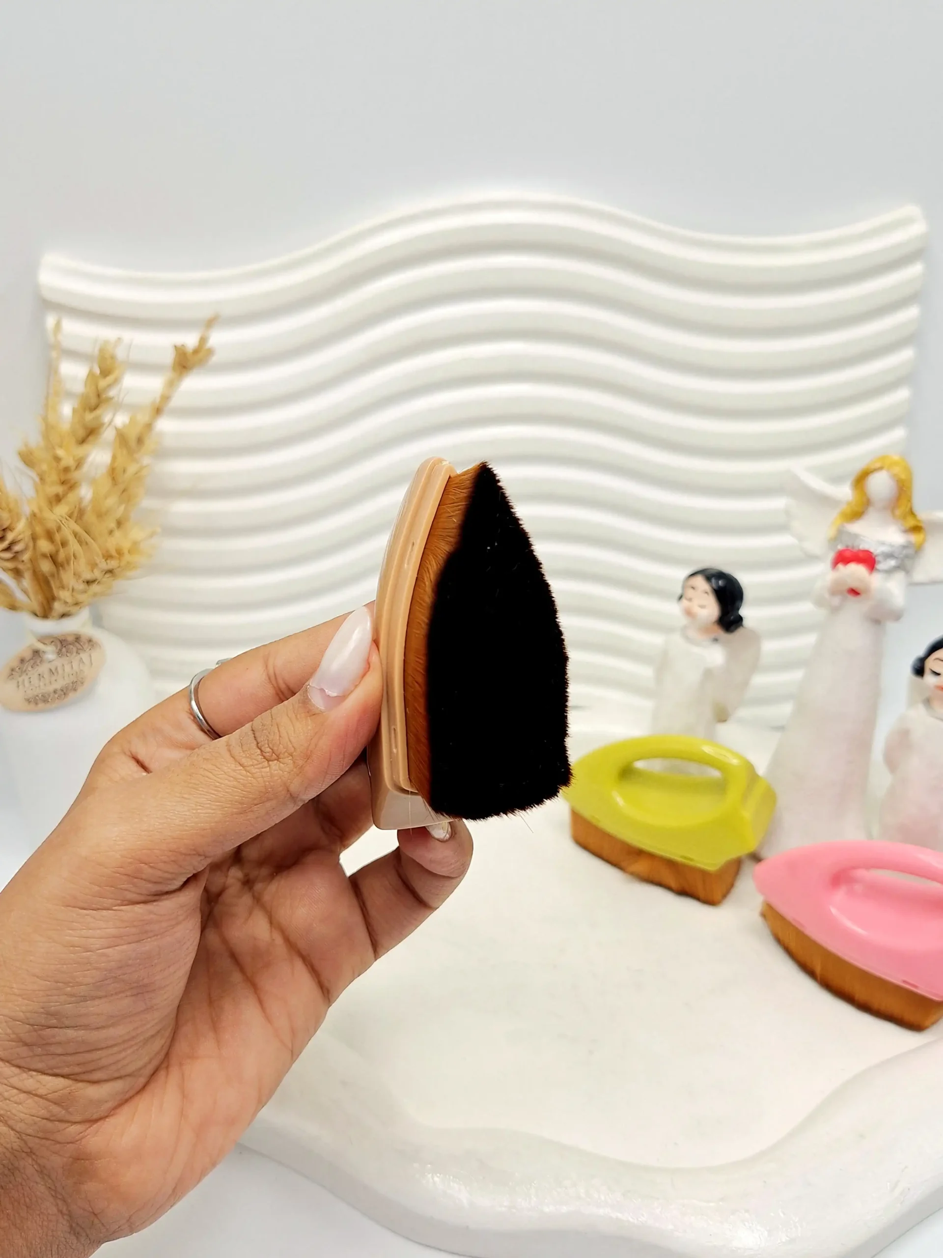 20251203103653230-thumbnail براش کرمپودر جادویی طرح اتو - Image 1