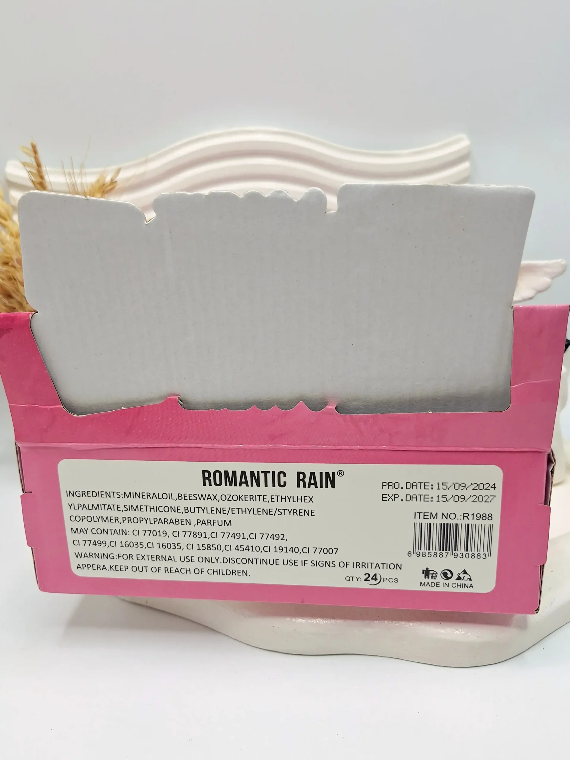 20251204223420374-thumbnail رژ گونه و رژ لب جادویی مشکی برند ROMANTIC RAIN کد 1988 - Image 1